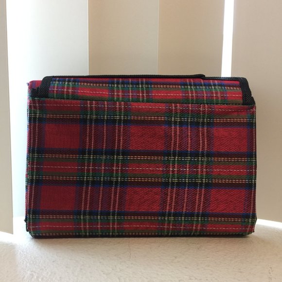 NEW - Red Beach Blanket - BAG046 - Picture 2 of 4